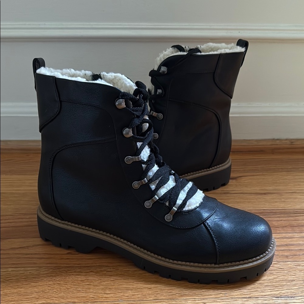 NEW Style & Co Women 11 Women's Black Grommet Tie Faux Sherpa Rugged Boot
